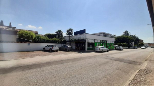 ufficio in vendita a Pozzuolo del Friuli