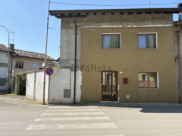 casa indipendente in vendita a Pozzuolo del Friuli in zona Carpeneto