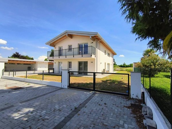 appartamento in vendita a Pozzuolo del Friuli in zona Cargnacco