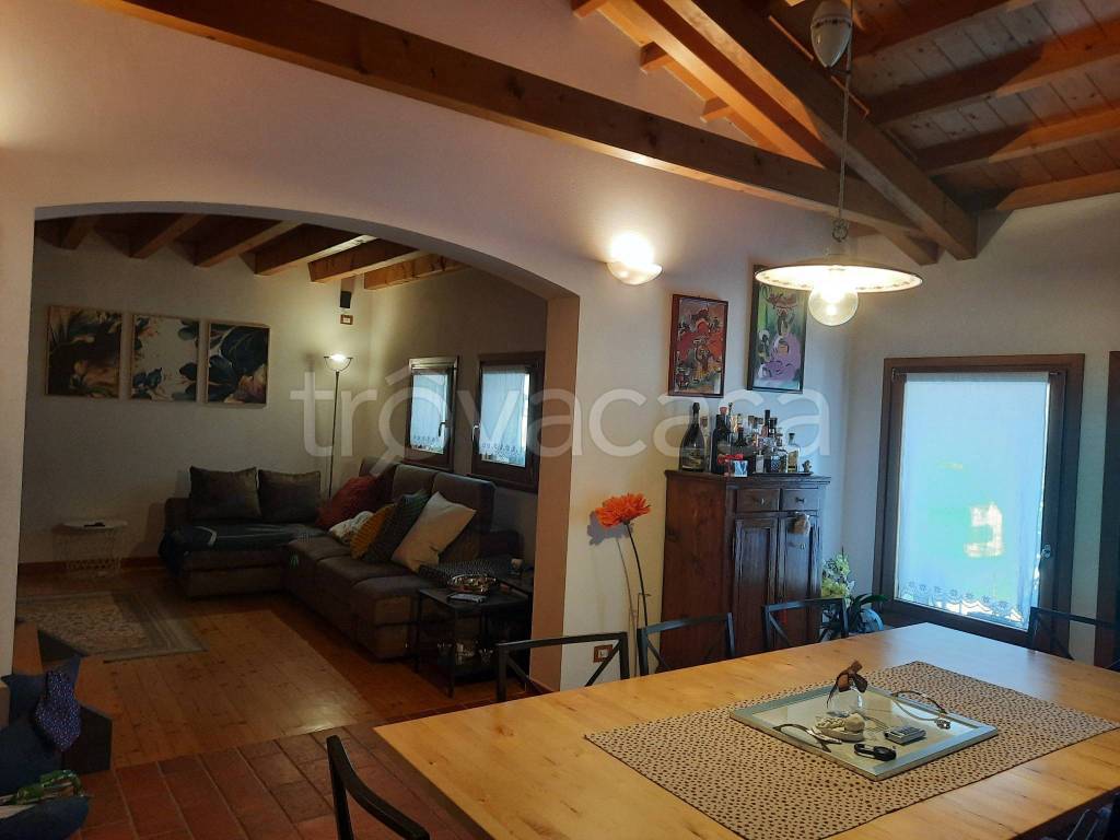 casa indipendente in vendita a Pozzuolo del Friuli in zona Sammardenchia