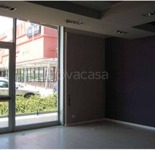 negozio in vendita a Pradamano