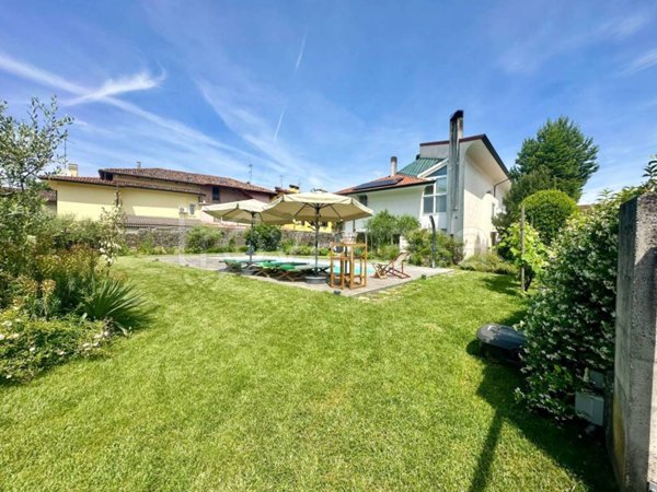 casa indipendente in vendita a Pradamano