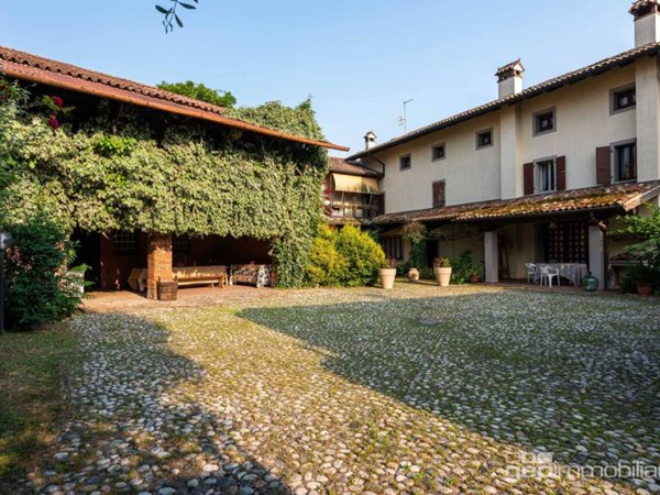 casa indipendente in vendita a Pradamano
