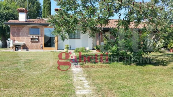 casa indipendente in vendita a Pradamano in zona Lovaria