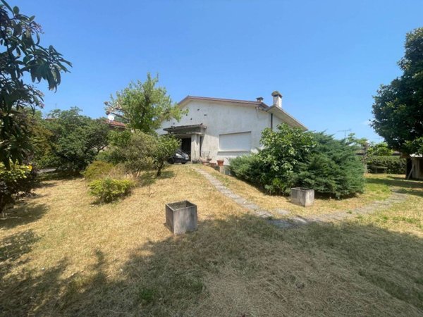 casa indipendente in vendita a Pradamano