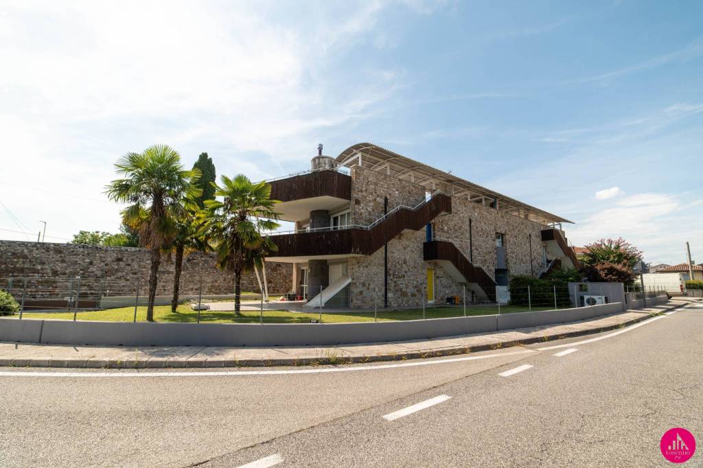 appartamento in vendita a Pradamano in zona Lovaria