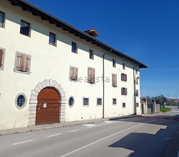 ufficio in vendita a Pradamano in zona Lovaria