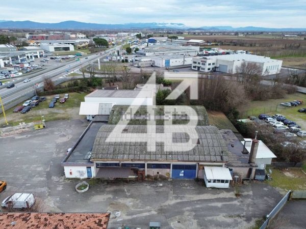 casa indipendente in vendita a Pradamano in zona Lovaria
