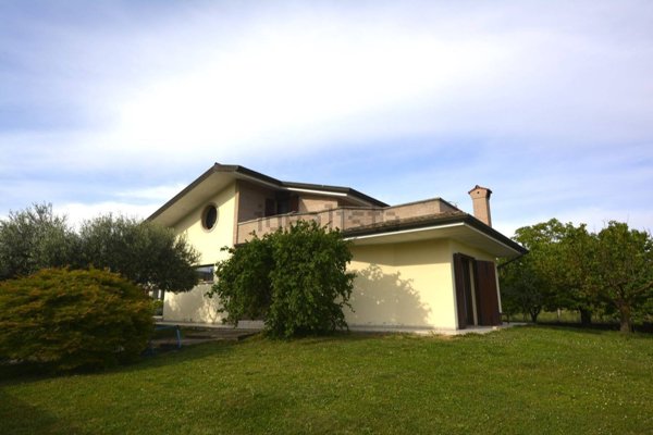 casa indipendente in vendita a Pradamano