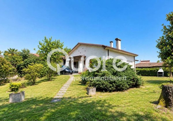 casa indipendente in vendita a Pradamano