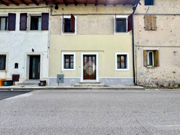 casa indipendente in vendita a Pradamano