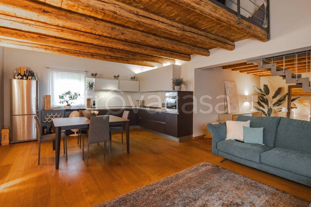 appartamento in vendita a Pradamano