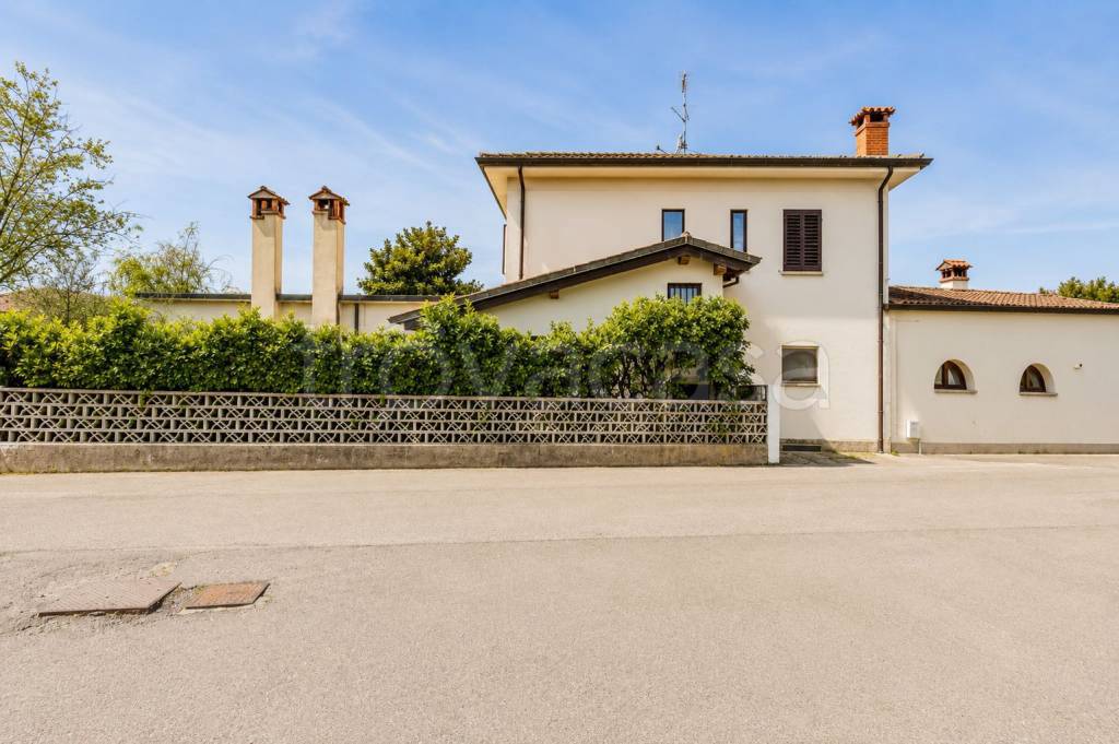 casa indipendente in vendita a Pradamano