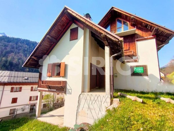casa indipendente in vendita a Prato Carnico in zona Pesariis