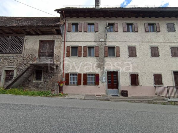 casa indipendente in vendita a Prato Carnico