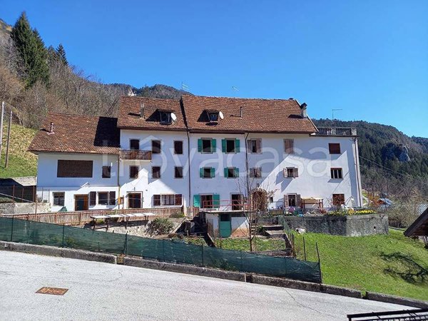 casa indipendente in vendita a Prato Carnico in zona Sostasio