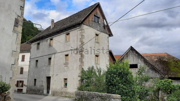 casa indipendente in vendita a Prato Carnico in zona Osais