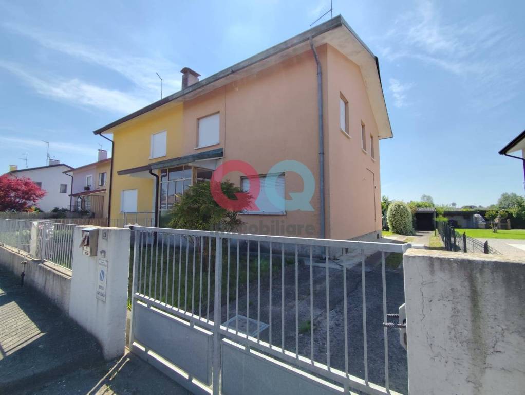 casa indipendente in vendita a Precenicco