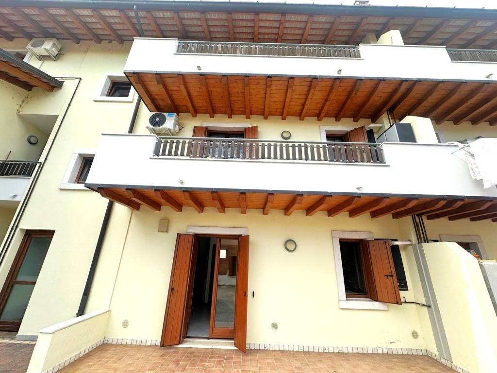 appartamento in vendita a Premariacco in zona Orsaria
