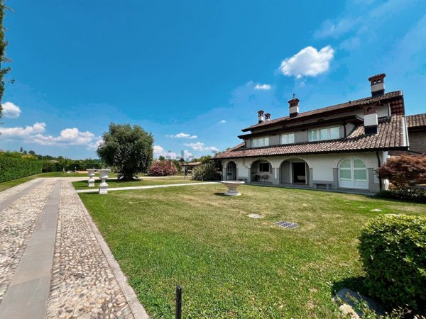 casa indipendente in vendita a Premariacco