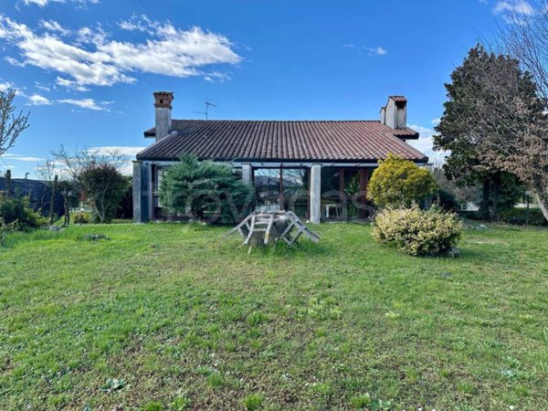 casa indipendente in vendita a Premariacco