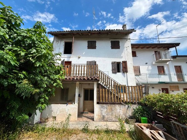 casa indipendente in vendita a Premariacco in zona Orsaria