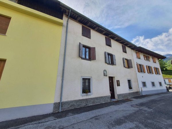 casa indipendente in vendita a Preone