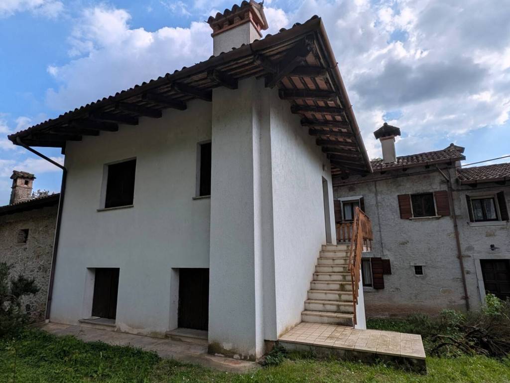 casa indipendente in vendita a Prepotto in zona Centa
