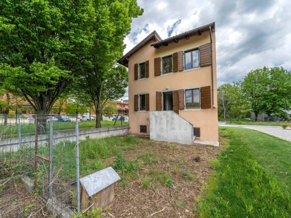 casa indipendente in vendita a Prepotto in zona Albana