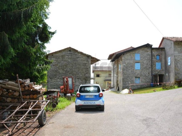 casa indipendente in vendita a Pulfero