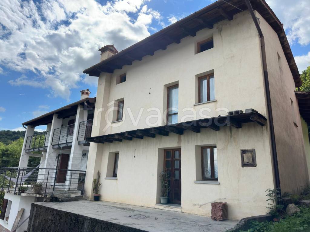 casa indipendente in vendita a Pulfero