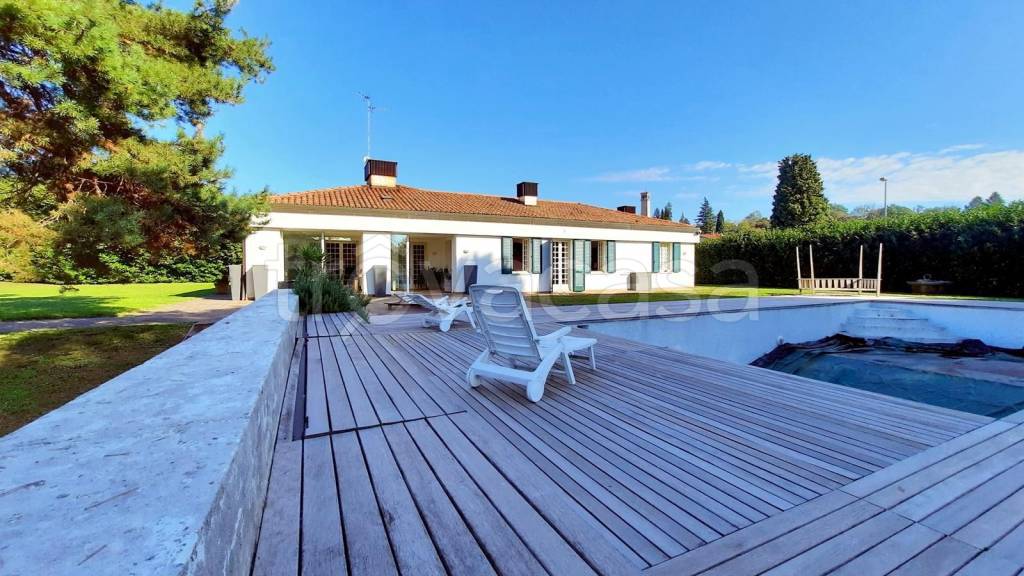 casa indipendente in vendita a Ragogna