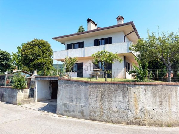 casa indipendente in vendita a Ragogna