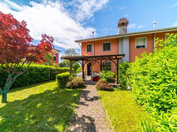 casa indipendente in vendita a Ragogna in zona San Giacomo