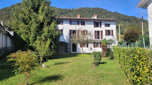 quadrivano in vendita a Ragogna in zona Muris