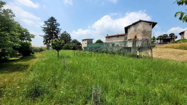 pentavano in vendita a Ragogna in zona Pignano