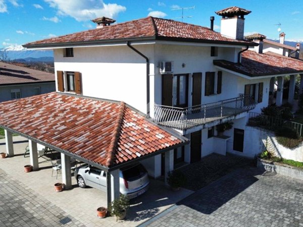 casa indipendente in vendita a Ragogna in zona San Giacomo