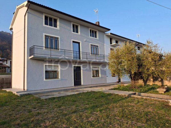 casa indipendente in vendita a Ragogna in zona Muris