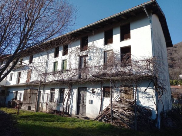 pentavano in vendita a Ragogna in zona Muris