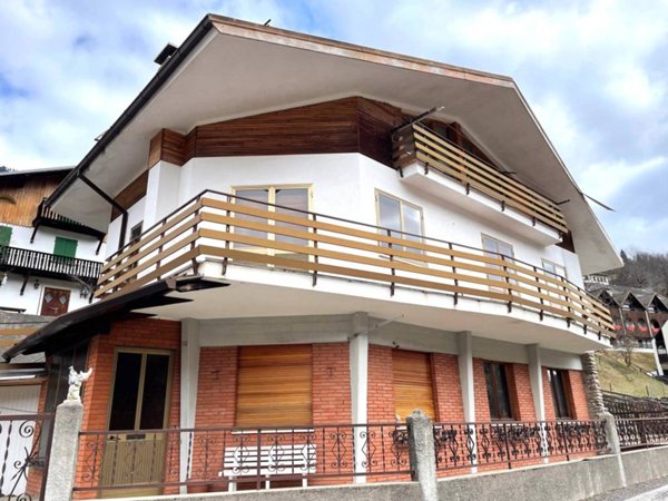 casa indipendente in vendita a Ravascletto
