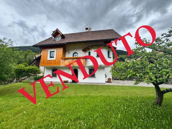 casa indipendente in vendita a Ravascletto