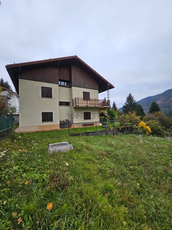 casa indipendente in vendita a Ravascletto in zona Zovello