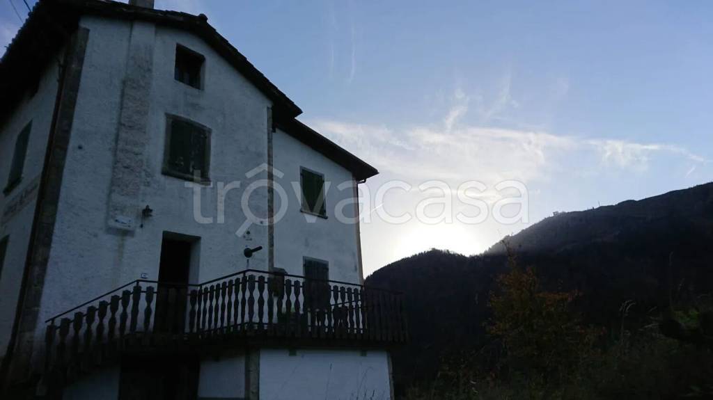 casa indipendente in vendita a Ravascletto