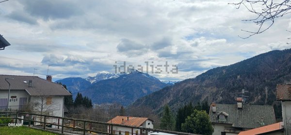 casa indipendente in vendita a Ravascletto