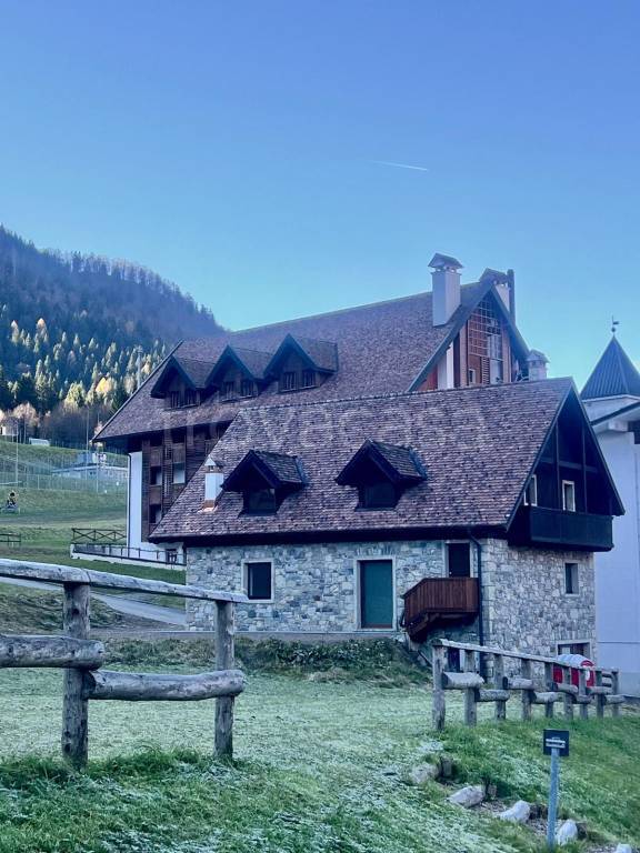 appartamento in vendita a Ravascletto in zona Zovello