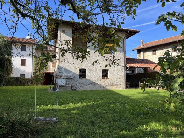 casa indipendente in vendita a Reana del Rojale in zona Qualso