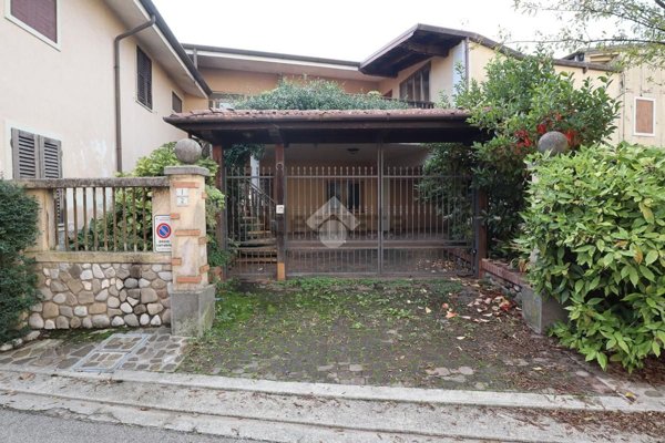 appartamento in vendita a Reana del Rojale