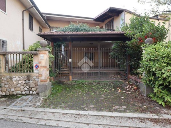 appartamento in vendita a Reana del Rojale