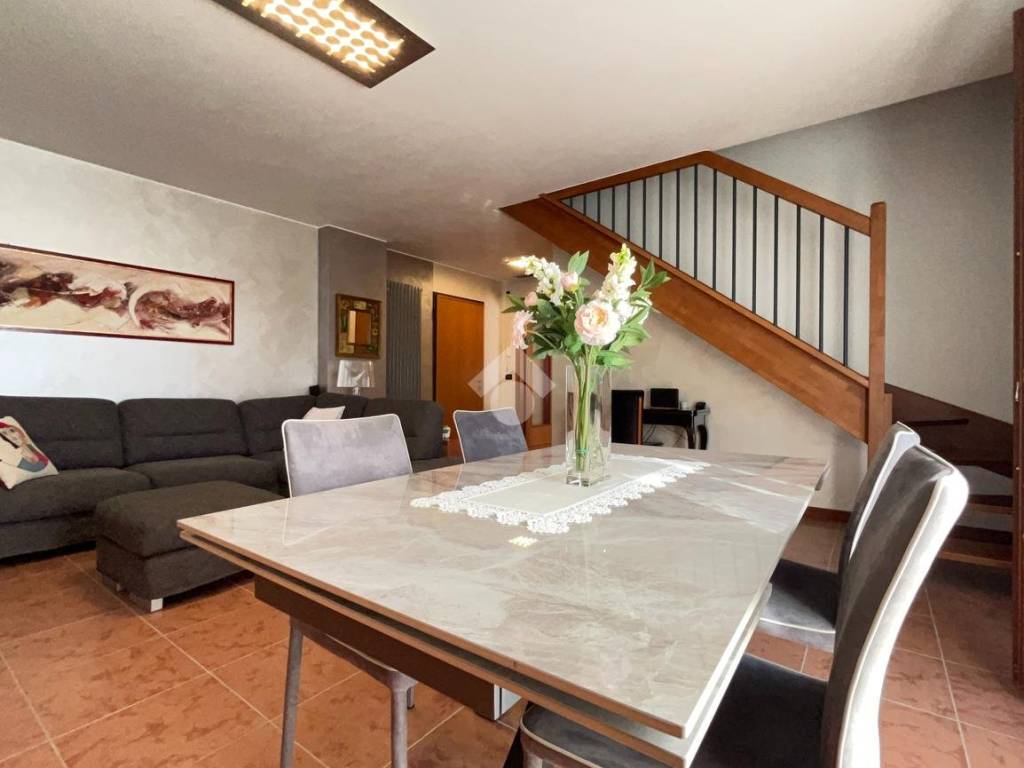 appartamento in vendita a Reana del Rojale in zona Reana