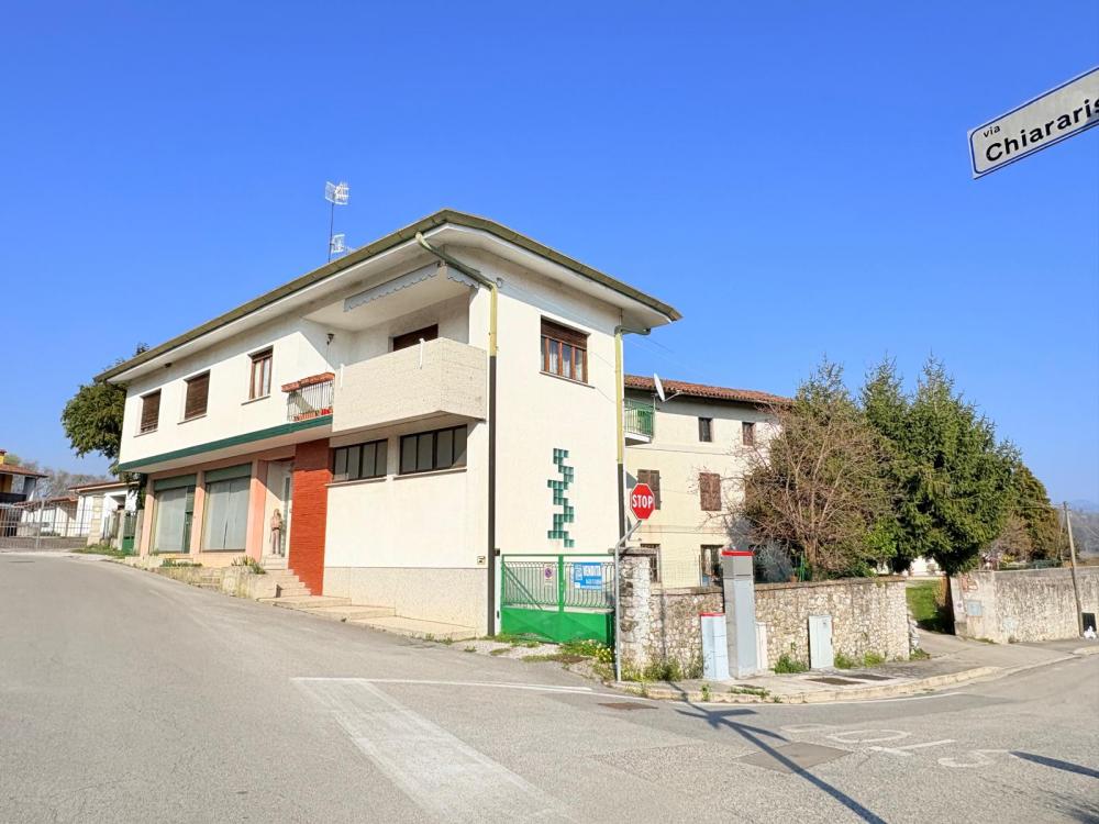 casa indipendente in vendita a Reana del Rojale in zona Qualso